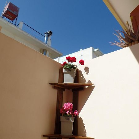 Ellis Home With Private Entrance And Nice Veranda 干尼亞 外观 照片