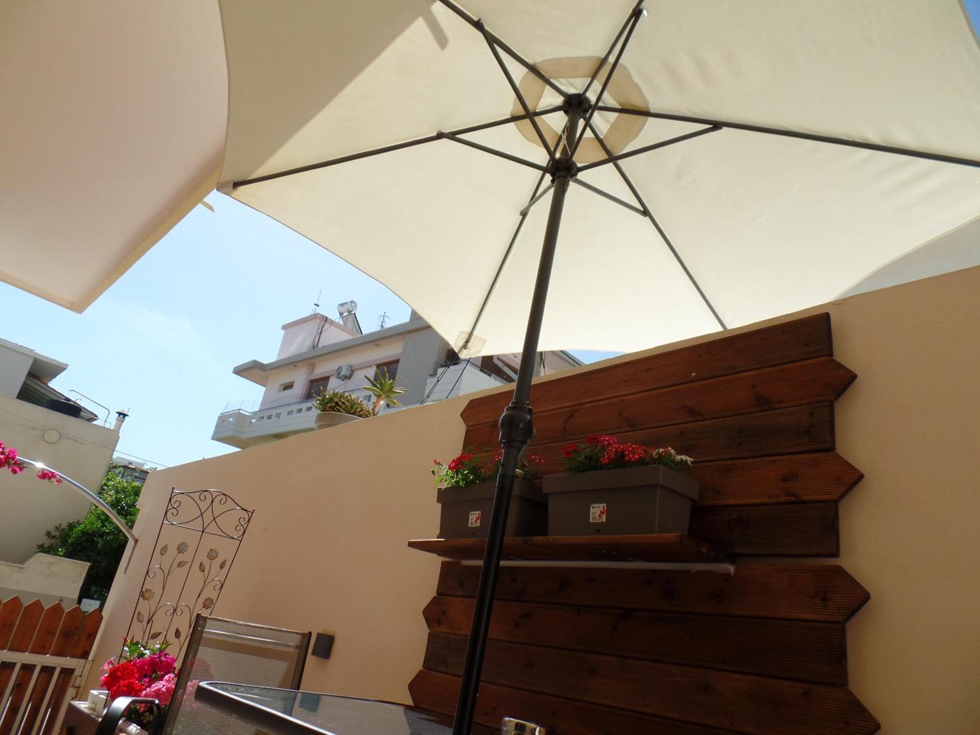 Ellis Home With Private Entrance And Nice Veranda 干尼亞 外观 照片