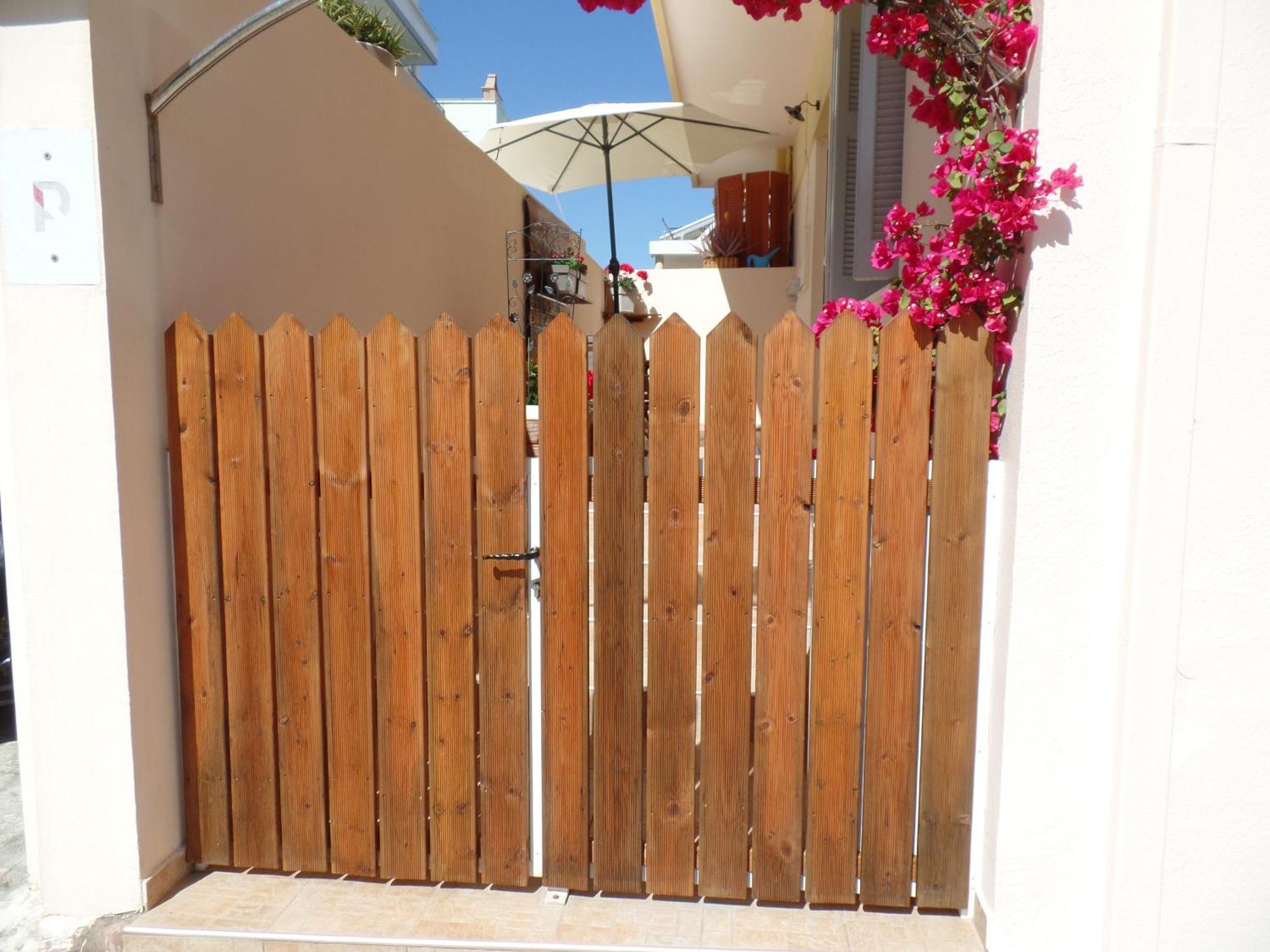 Ellis Home With Private Entrance And Nice Veranda 干尼亞 外观 照片
